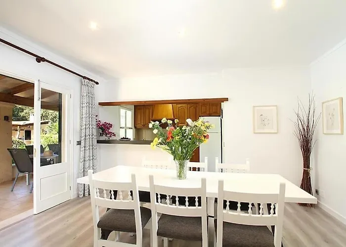 Fantastic In A Quiet Area Near By Renthousing Willa